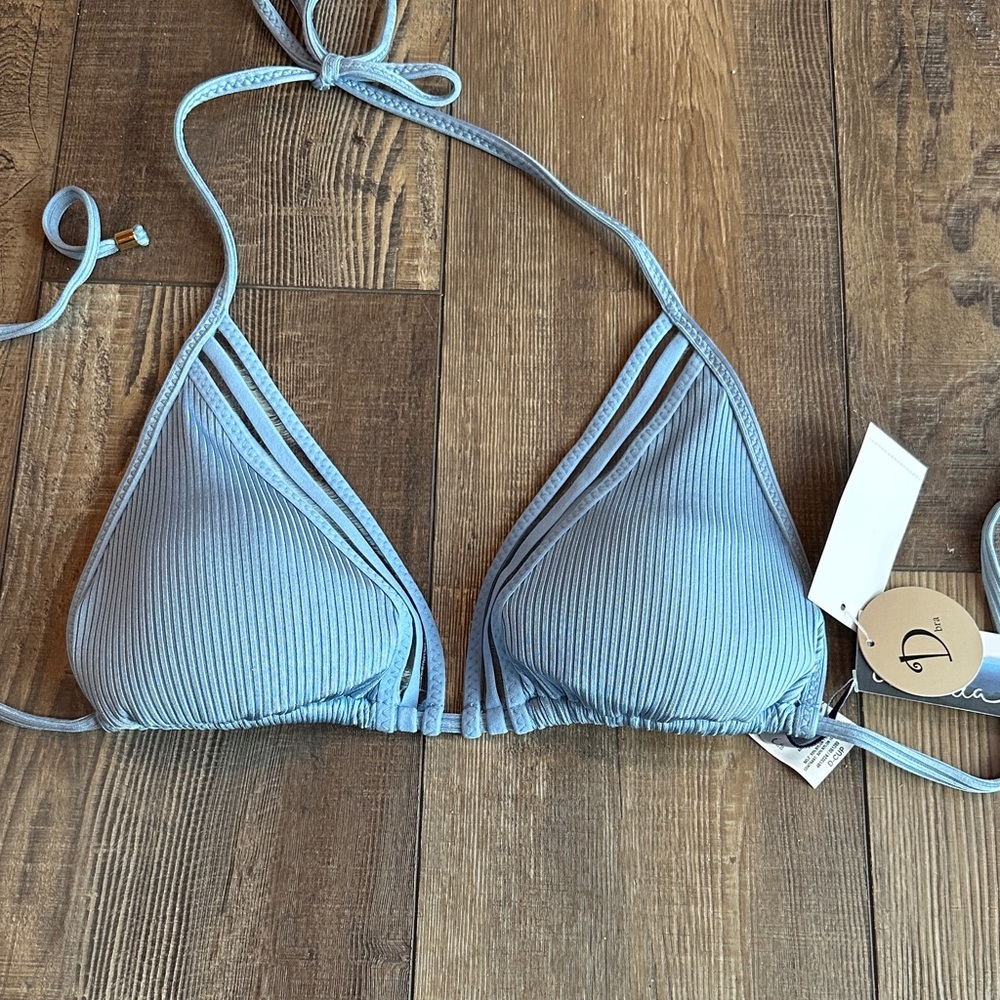 Size D swim top NWT